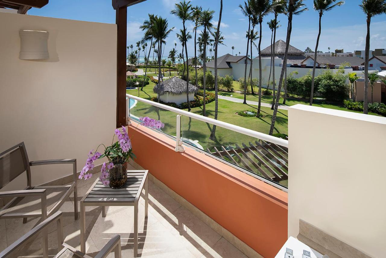 Breathless Punta Cana Resort & Spa (Adults Only) Dış mekan fotoğraf A balcony